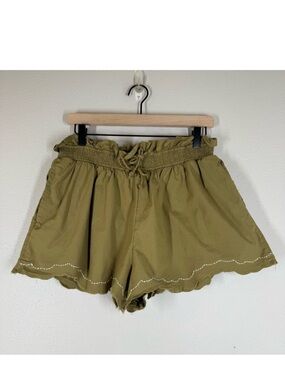 Anthropologie Scallop hem olive green shorts, Elastic Waist Cotton, Size Medium